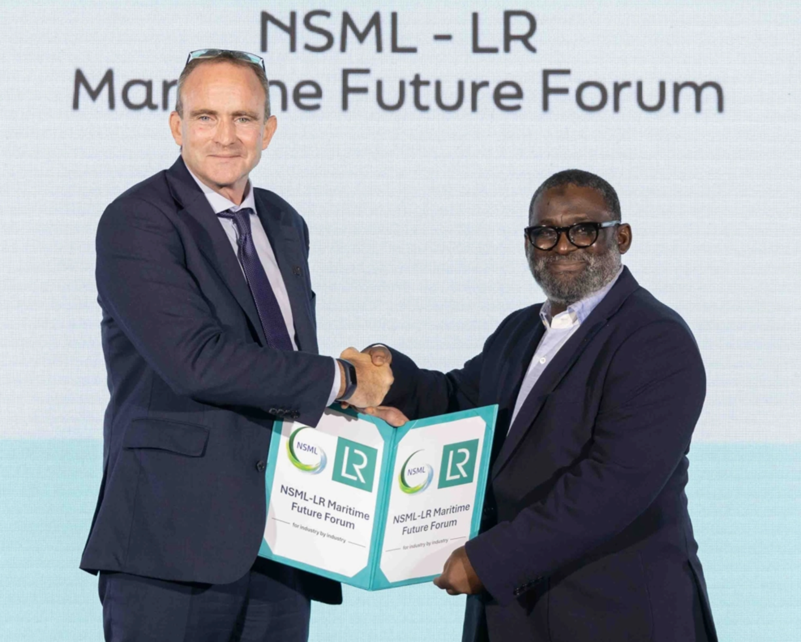 Εκπρόσωποι των Lloyd’s Register και NSML στην παρουσίαση του Maritime Future Forum